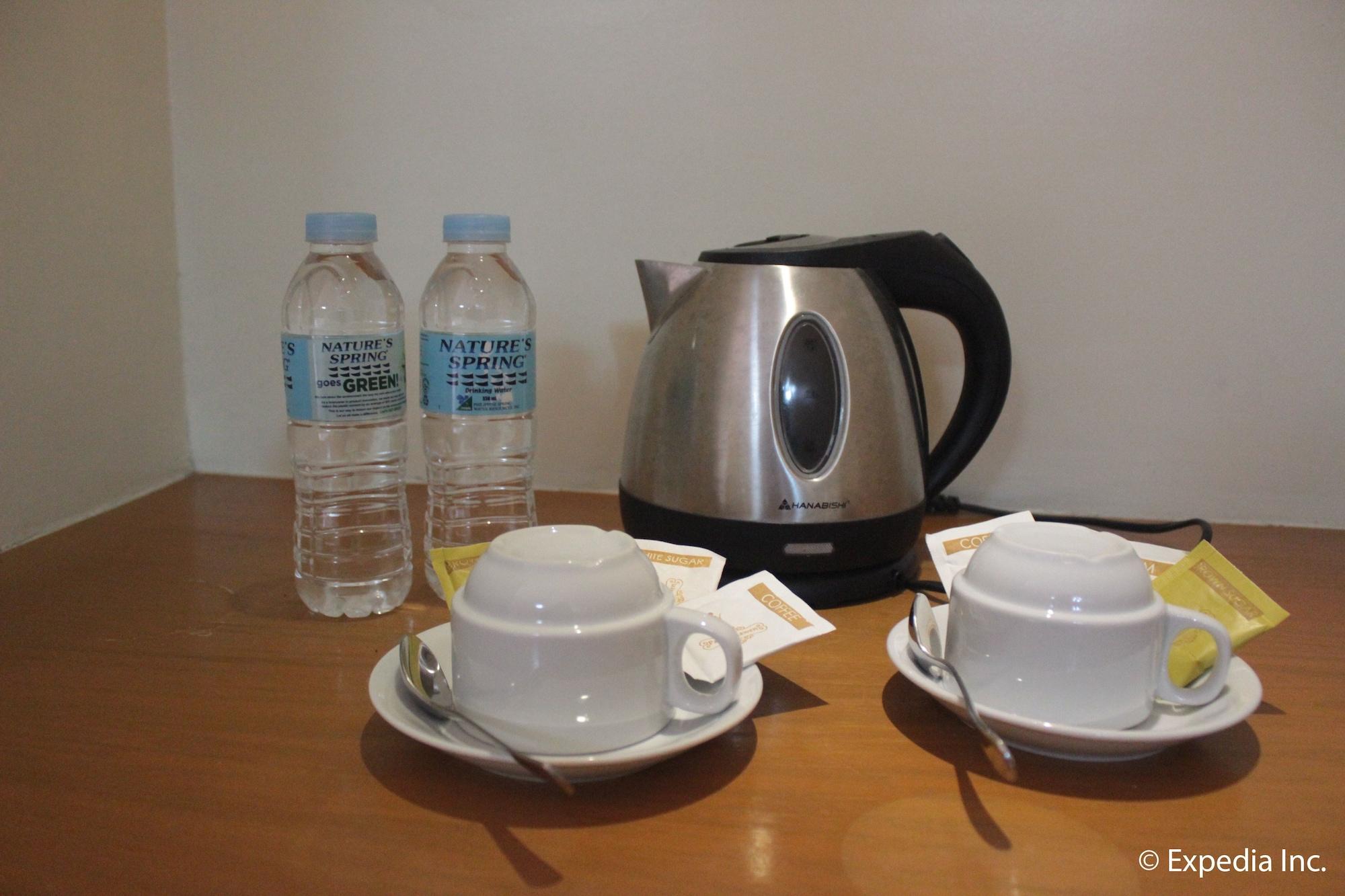 Pamulinawen Hotel Laoag Buitenkant foto