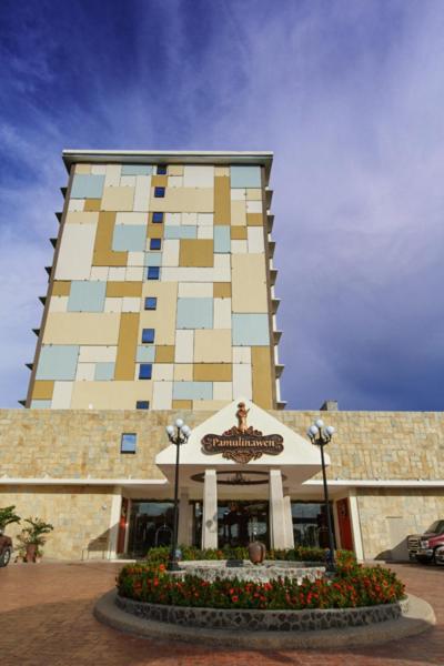 Pamulinawen Hotel Laoag Buitenkant foto