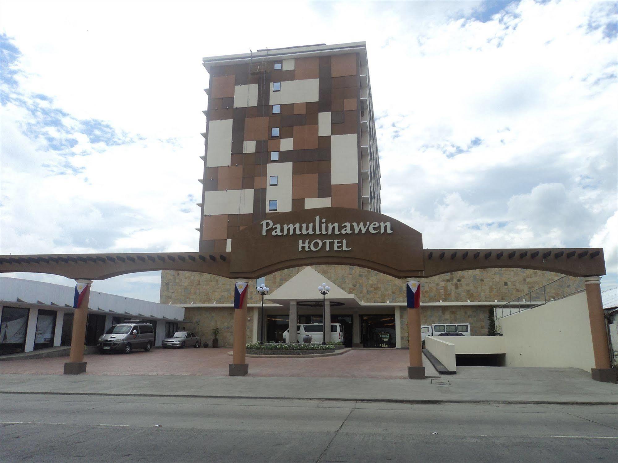 Pamulinawen Hotel Laoag Buitenkant foto